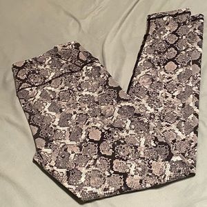 Victoria’s Secret leggings